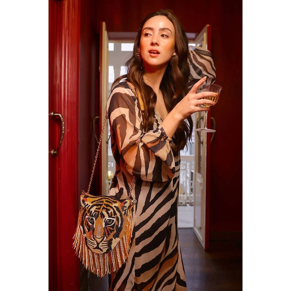 Tiger Shaped Beaded Crossbody Bag